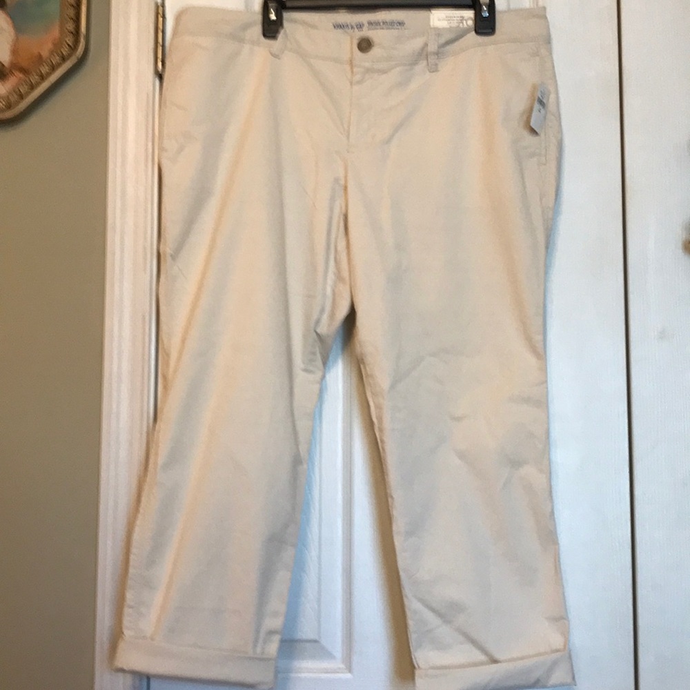 Gap Khaki